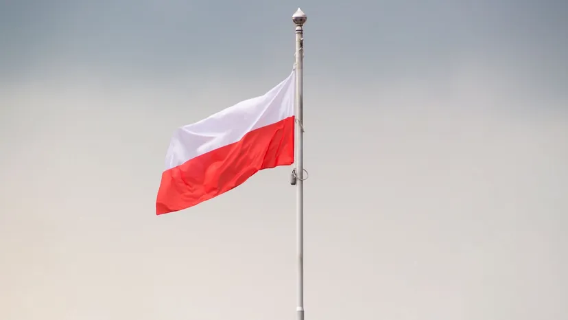Wywieszasz flagę 2 maja? Nawet nie wiesz, że za takie zachowanie można dostać 5 tys. zł mandatu