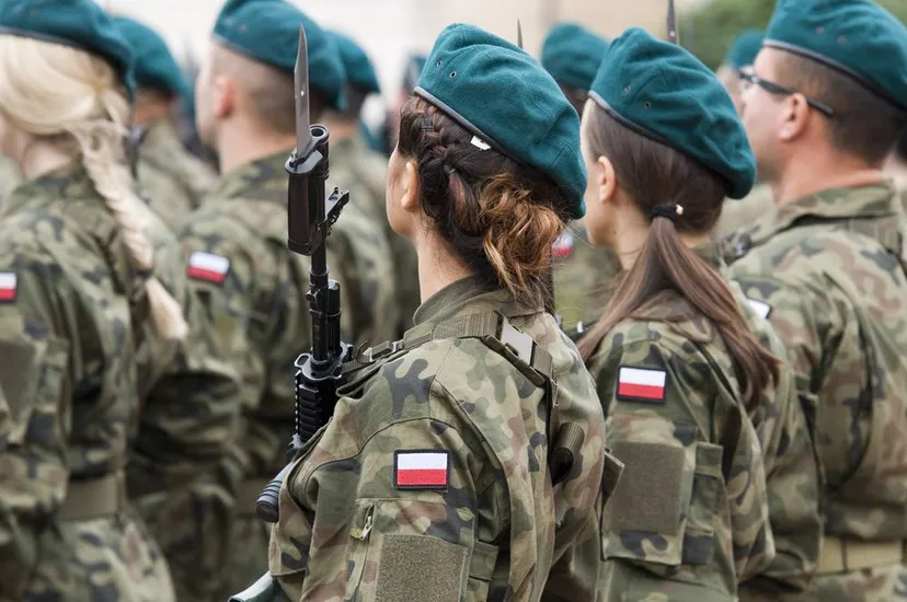 Zmiany w regulaminie Wojska Polskiego. Kobiety będą musiały dostosować się do nowych wymogów
