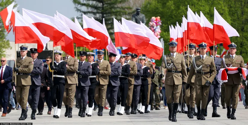 W tym przypadku za wywieszenie flagi narodowej można dostać mandat. Przepisy jasno to regulują