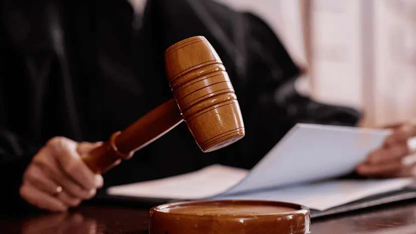 Komornik zabierze nawet 60 proc. pensji. Ten wyjątek w przepisach jest bezlitosny, Twoje zarobki nie będą mieć znaczenia