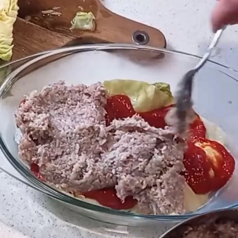 Ostatnio zamiast gołąbków zrobiłam tę zapiekankę. Wyszła tak dobrze, że mąż prosi o nią co tydzień