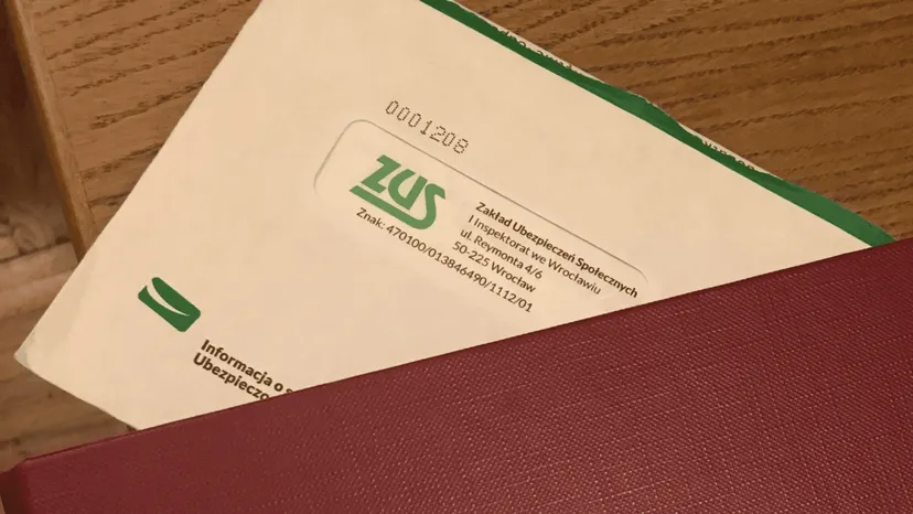W tym przypadku trzeba zwrócić świadczenie z ZUS. Przepisy mówią jasno