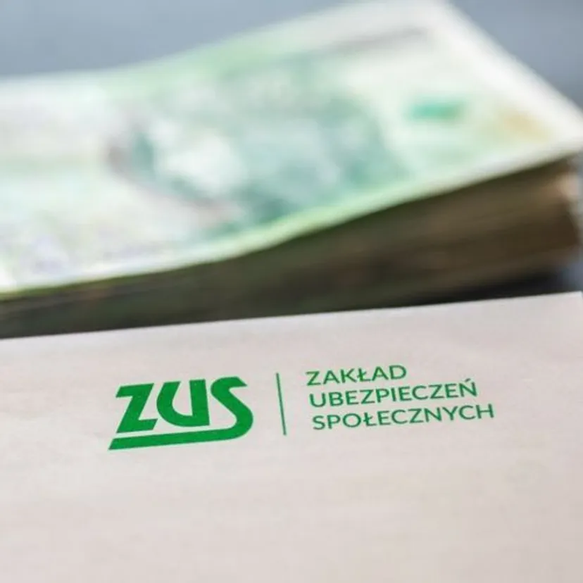 Ani jednego dnia pracy, a ZUS i tak wypłaci pieniądze. Trzeba spełnić te warunki