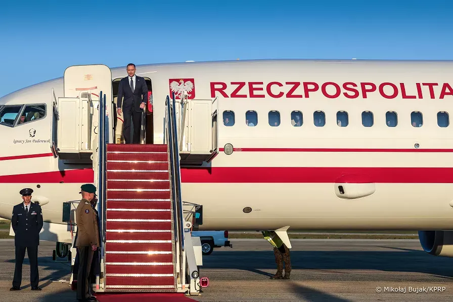 002_a_a_Prezydent_Karol_Nawrocki_przylot_Waszyngton_Stany_Zjednoczone_Ameryki_20250903_MWB25600.webp