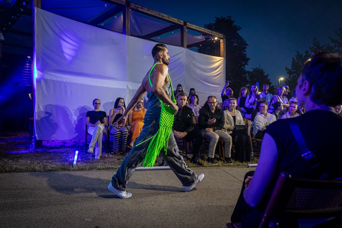 OFF FASHION 2025. Pokaz Mariusza Przybylskiego przyciągnął tłumy