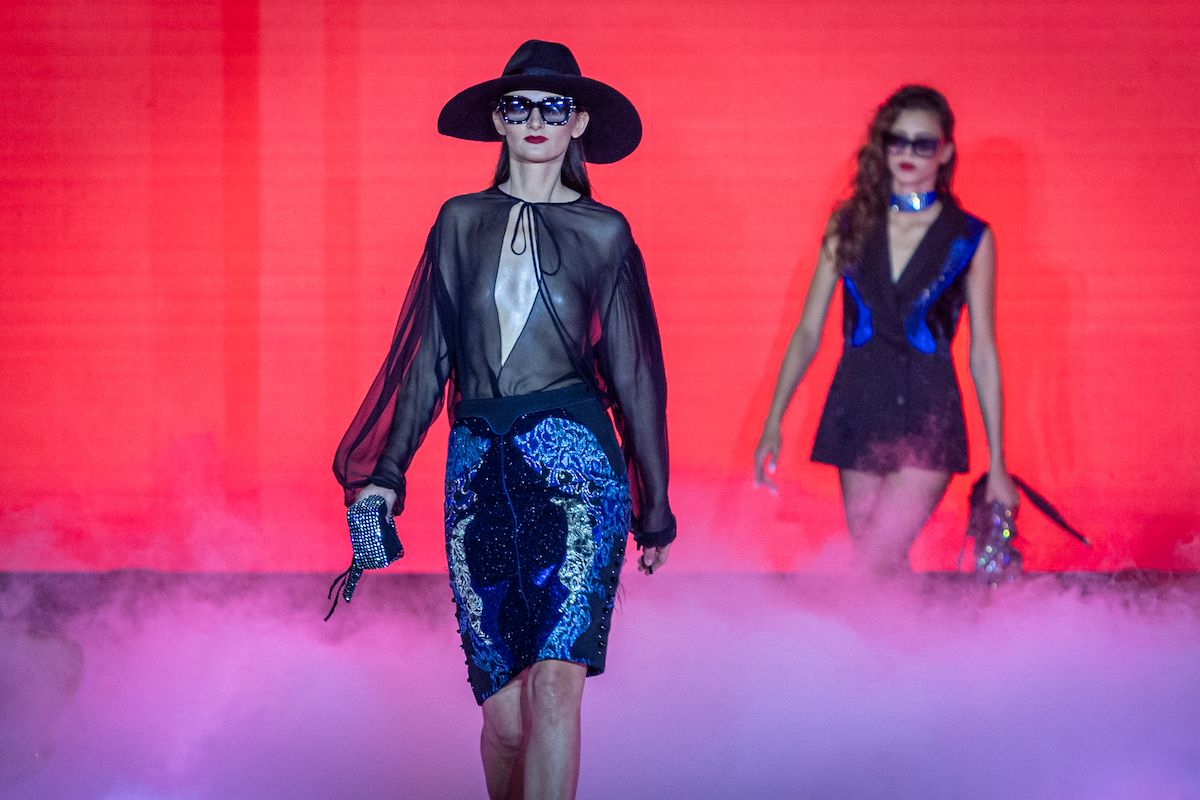 OFF FASHION 2025. Pokaz Mariusza Przybylskiego przyciągnął tłumy