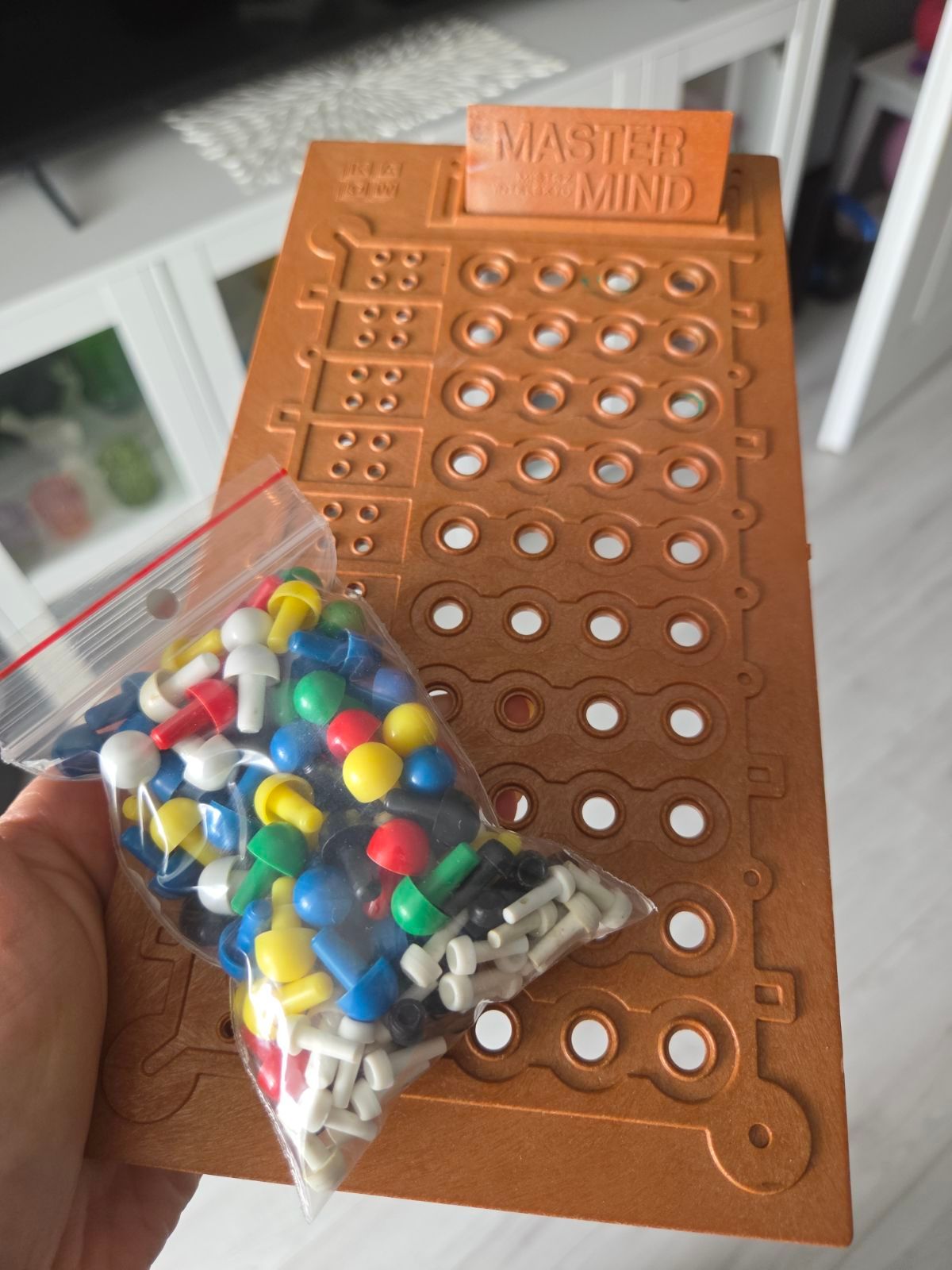 Popularna gra z PRL-u dziś jest warta fortunę. Lepiej sprawdź, czy nie kurzy się w twojej szufladzie