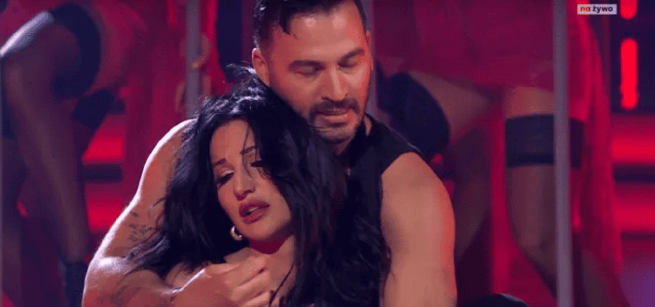 Namiętność na scenie w "TzG i to tuż przed 22. Dzieci to widziały!