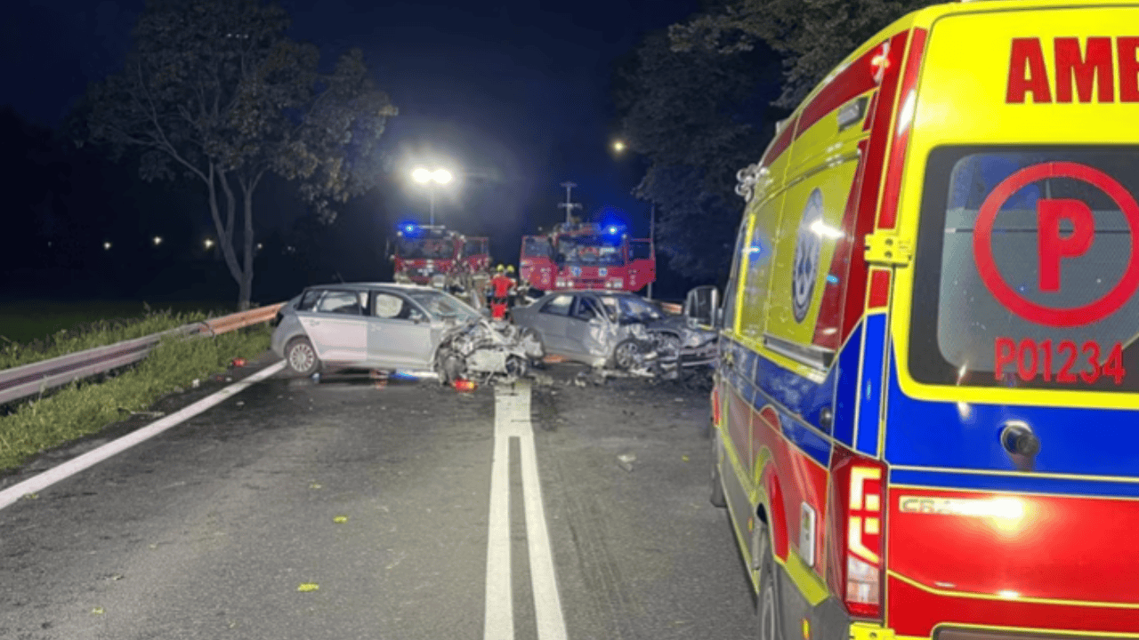Poważny wypadek na polskiej trasie. Wśród rannych 19-miesięczne dziecko