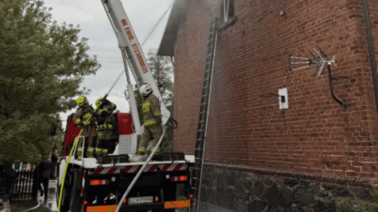 Dramatyczne sceny w polskim mieście. Dzieci uciekały z budynku, nie żyje jedna osoba