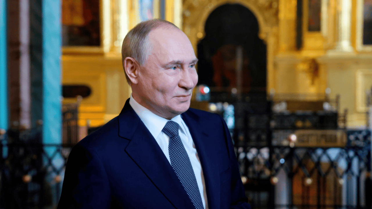 Wstyd i hańba. Polska partia złożyła Putinowi życzenia urodzinowe, rozpływają się nad dyktatorem