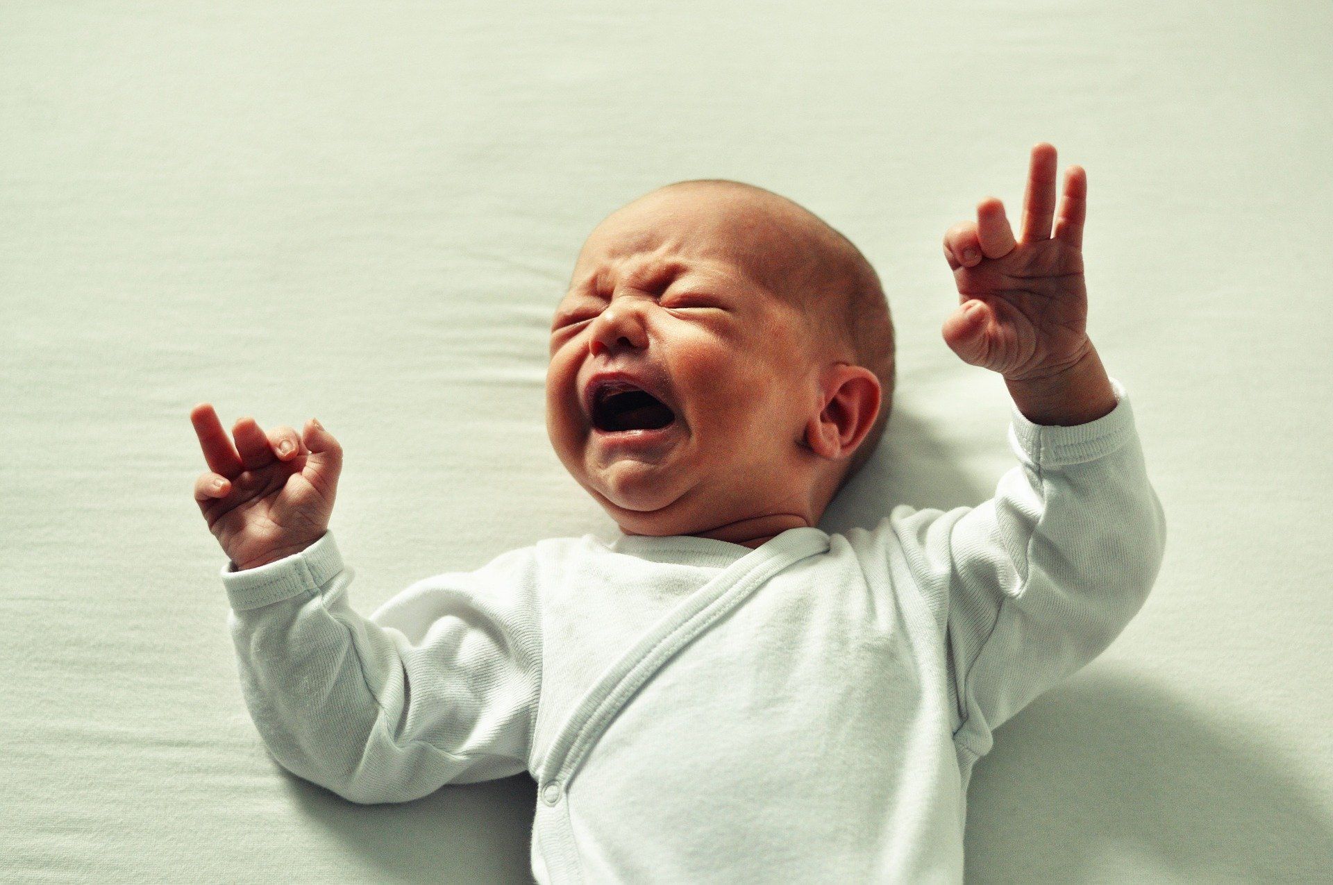 Wiotkość krtani u niemowlaka – co oznacza, jak się objawia, jakie są przyczyny i sposoby leczenia?
