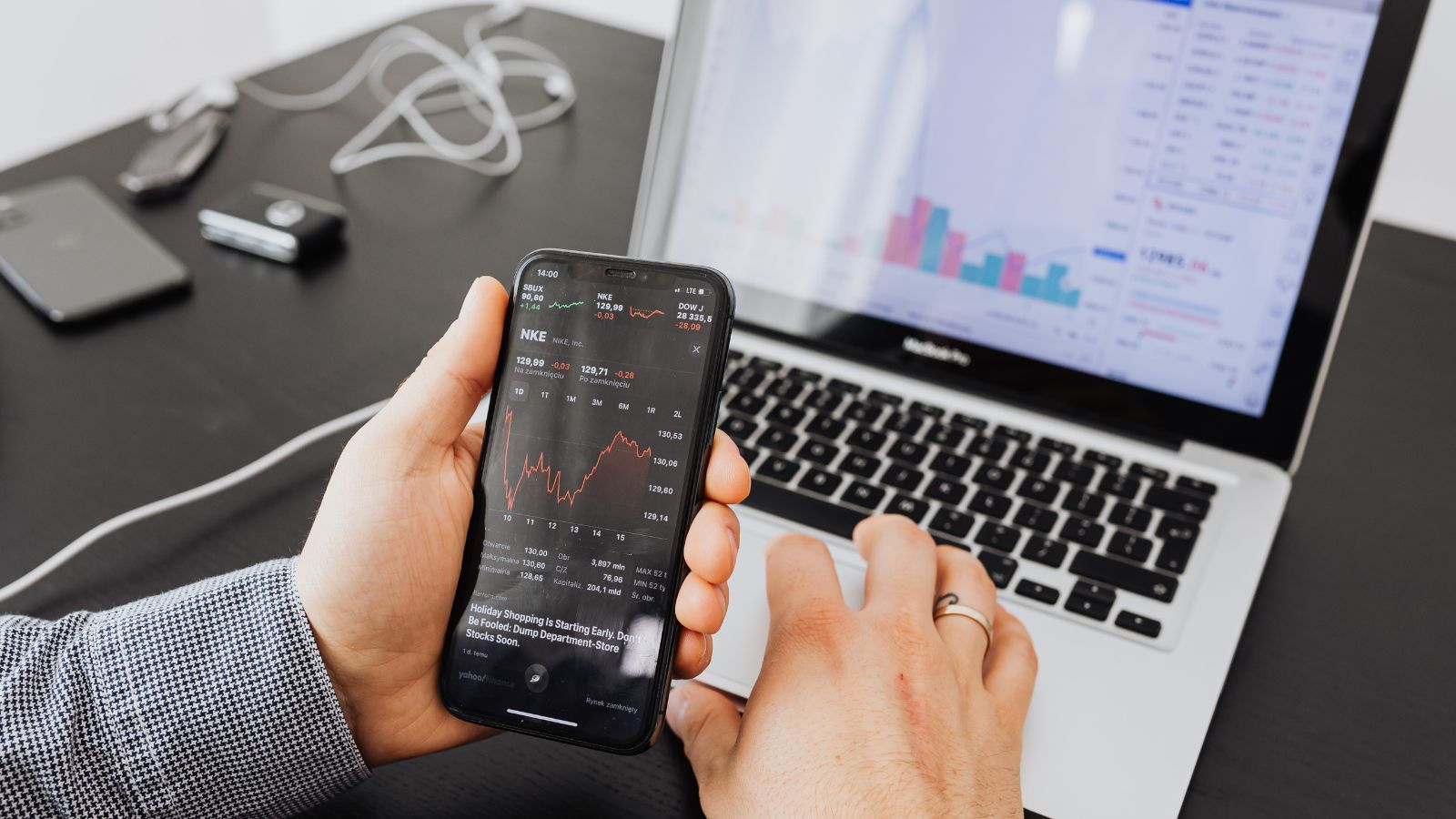 Obowiązkowa opłata dla posiadaczy laptopów i telefonów. W Polskę ruszyły kontrole