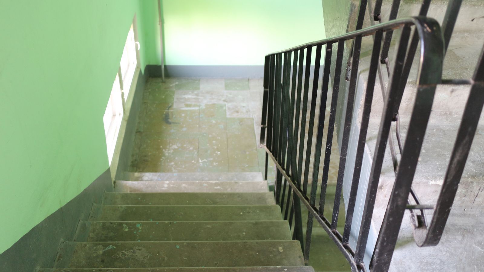 Nowy sposób włamywaczy. Po tym poznasz, iż chcą okraść Twoje mieszkanie