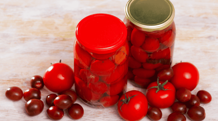 Ocet pomidorowy w przygotowaniu