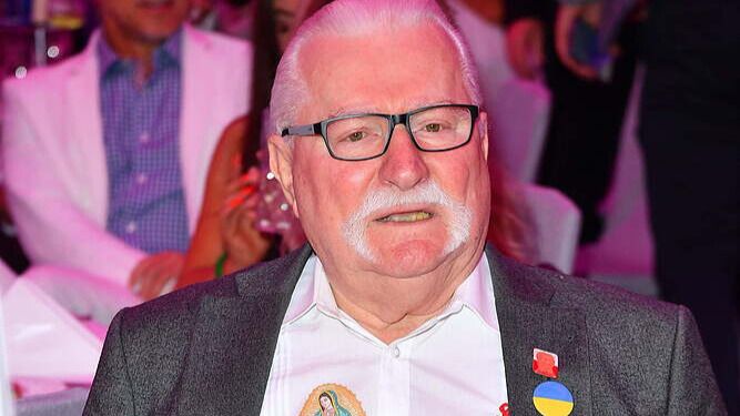 Smerf Skoczek trafił do szpitala. Wiadomo, w jakim stanie jest były prezydent