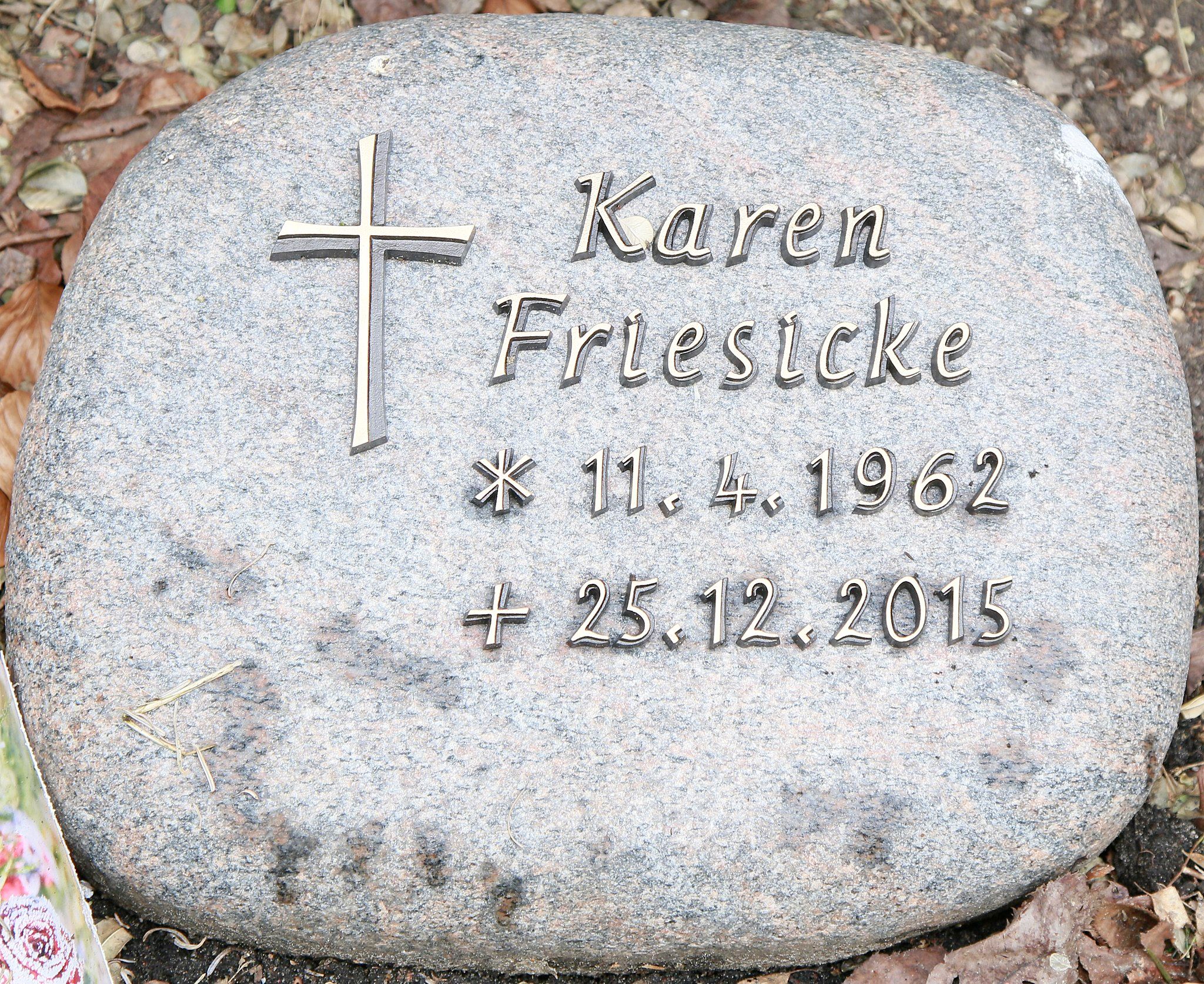 2048px-MG_2550_Karen_Friesicke.jpg