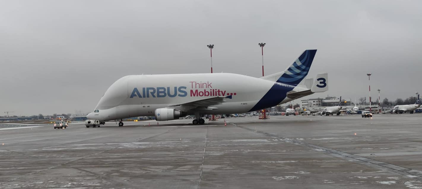 Na Lotnisku Chopina po raz pierwszy wylądował Airbus Beluga