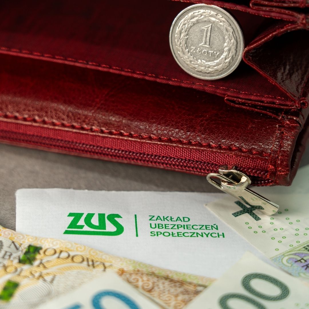 Emerytury w 2027 roku mocno zaskoczą seniorów. Tyle może wynieść podwyżka z ZUS