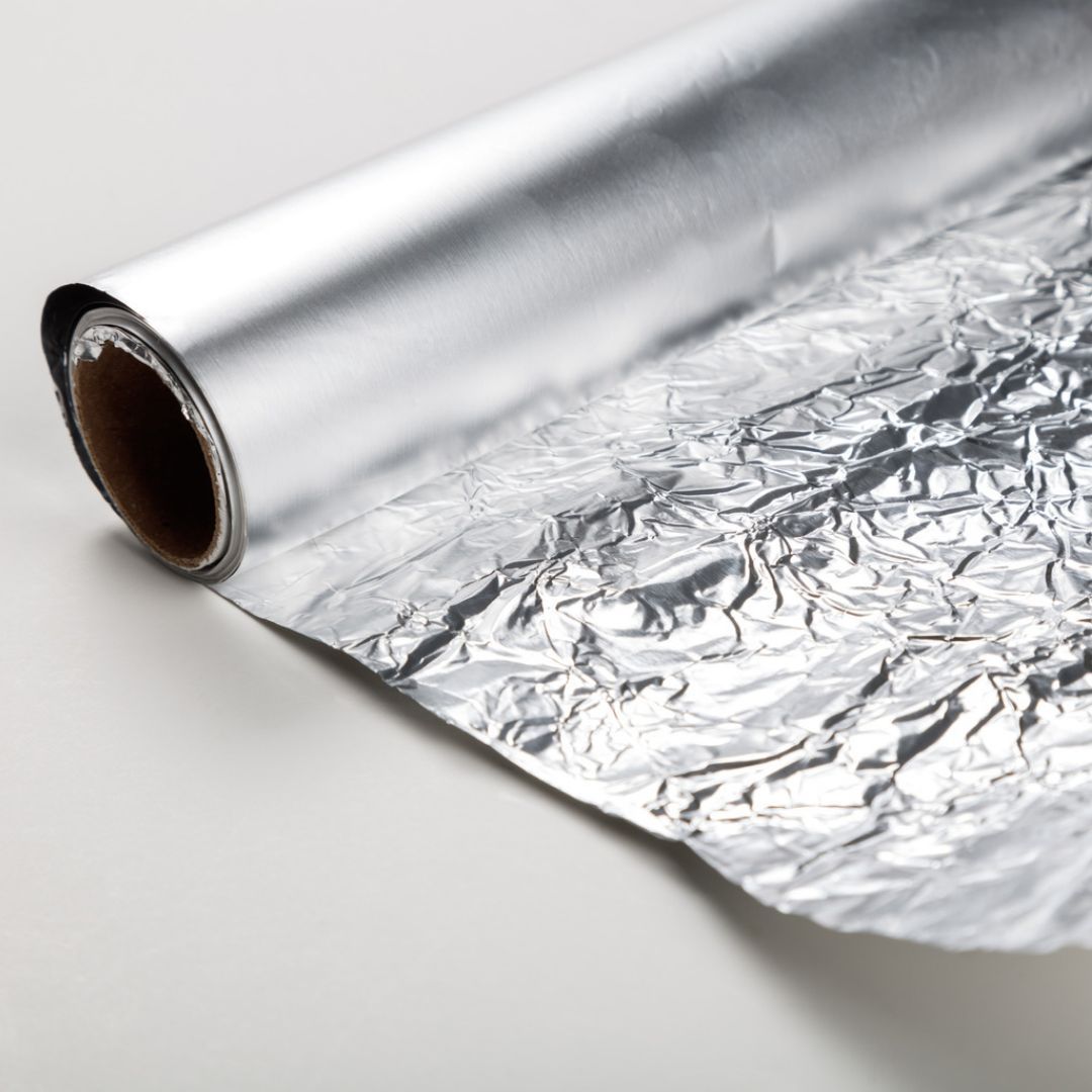 Włóż folię aluminiową do butów i zobacz, co się stanie. Ten trik wywodzi się ze Skandynawii