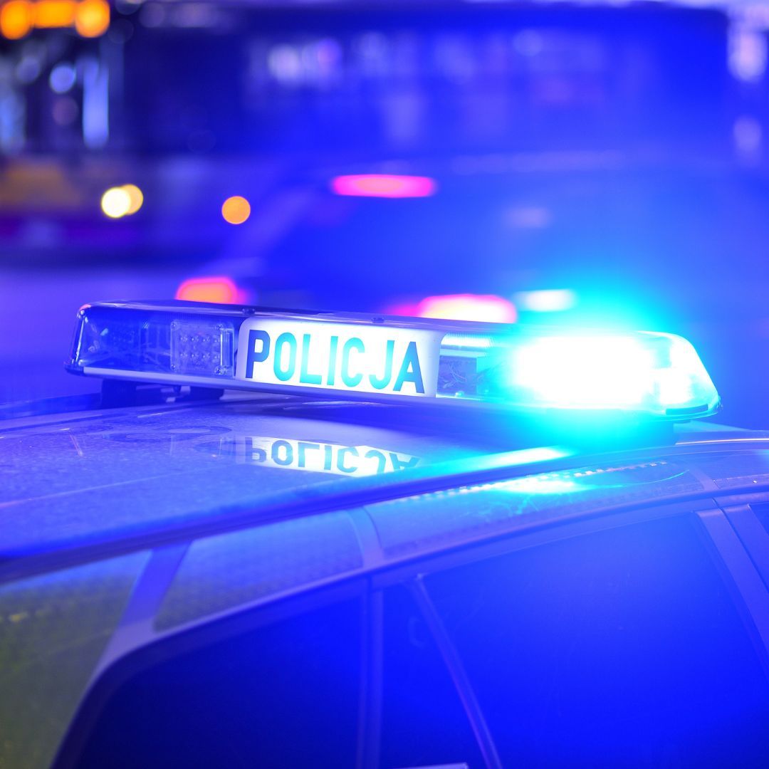 Dramat w piątkowy wieczór, nie żyje mężczyzna, kobieta walczy o życie. Tragedia w Małopolsce