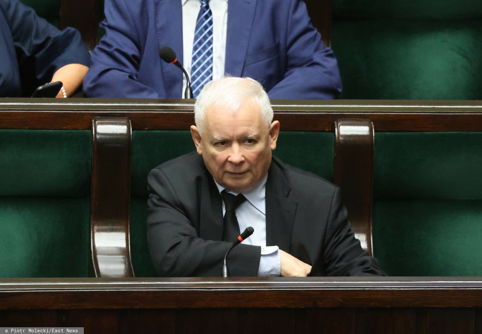 Po spotkaniu z wyborcami w Nowym Targu, Jarosława Kaczyńskiego żegnał wściekły tłum.