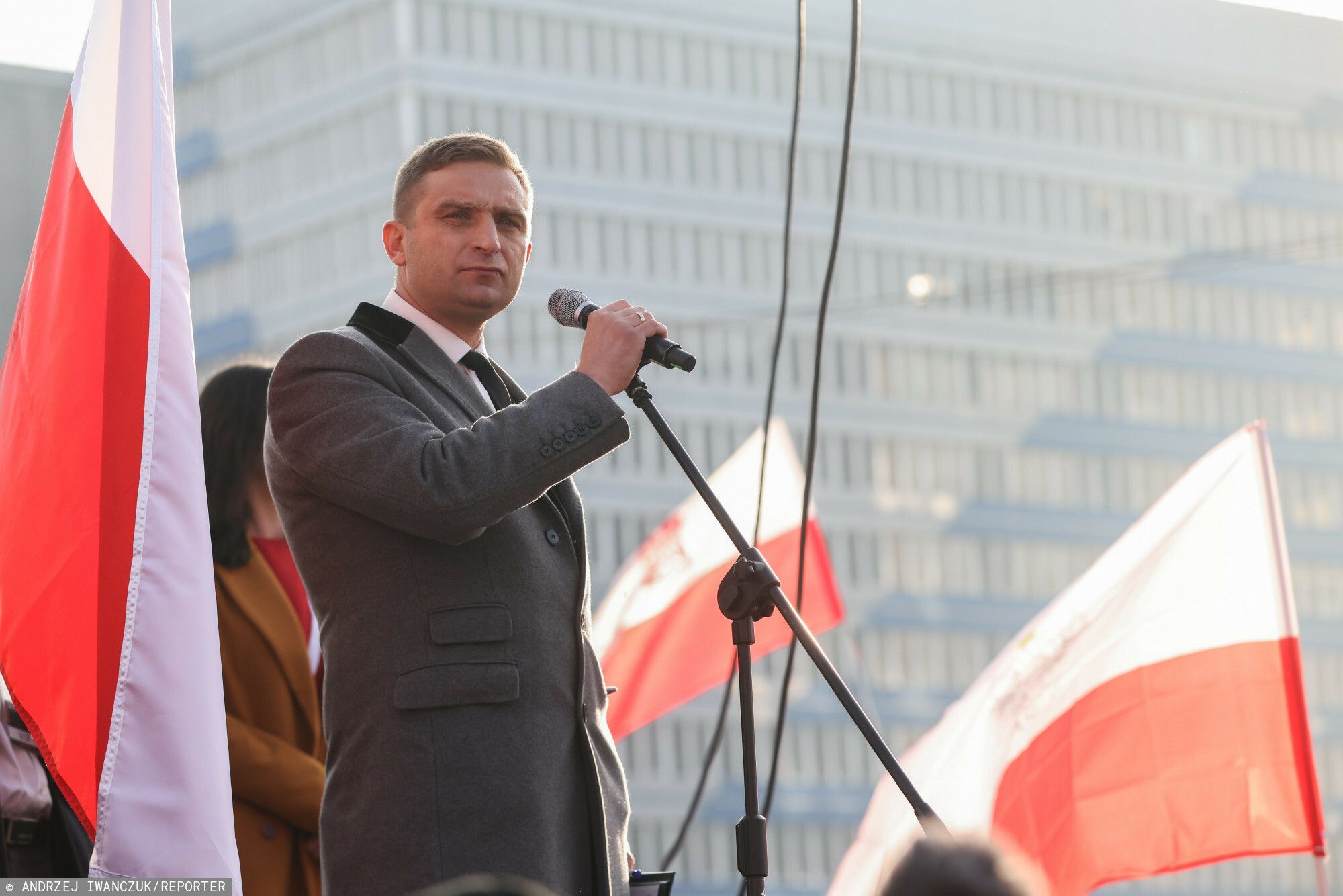 Robert Bąkiewicz straci fotel prezesa stowarzyszenia Marsz Niepodległości