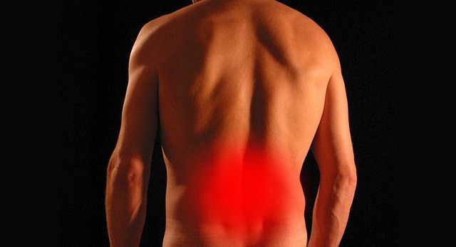 Ból nerek (nerki) – przyczyny, diagnostyka i leczenie