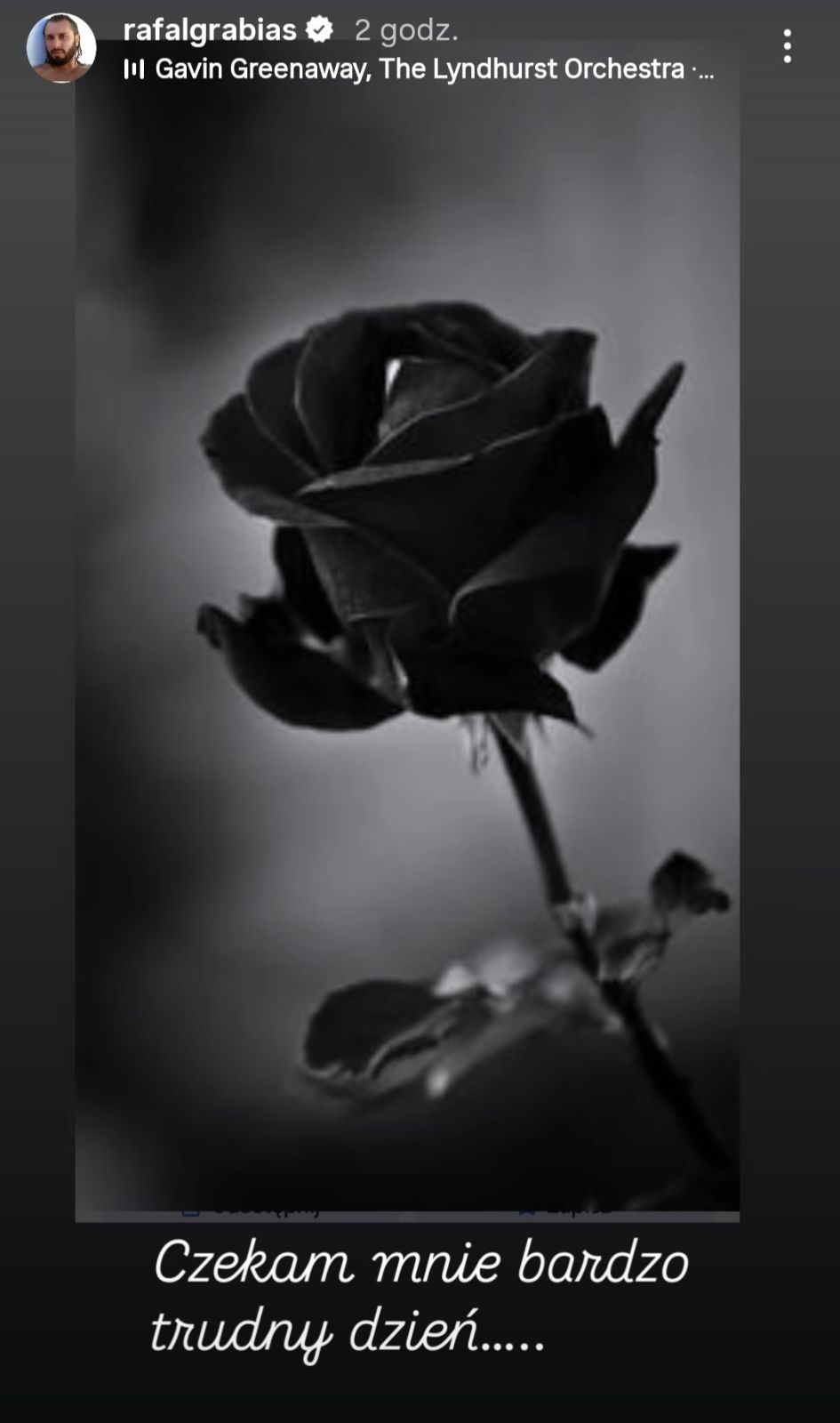 Rafał Grabias w żałobie. Przejmujący wpis i zdjęcie z pogrzebu wstrząsnęły fanami
