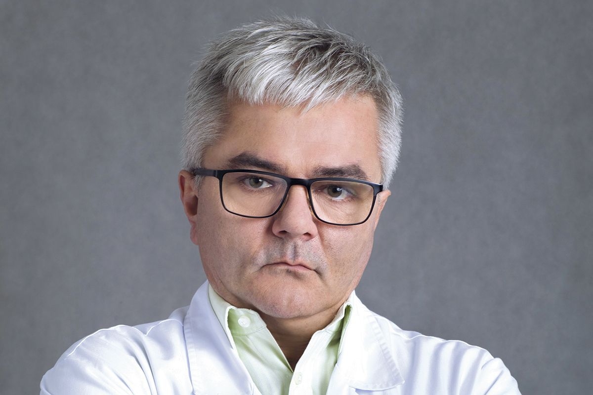 prof. Andrzej Fal, kierownikiem Kliniki Alergologii, Chorób Płuc i Chorób Wewnętrznych CSK MSWiA w Warszawie