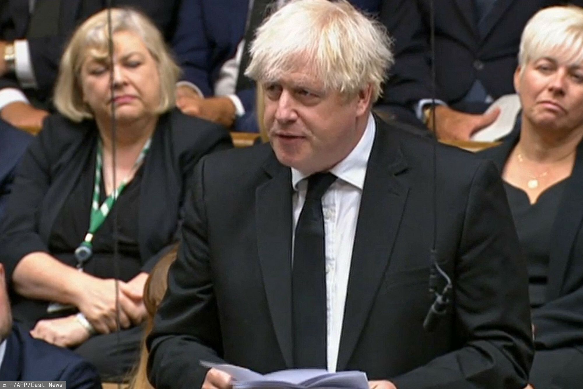 Boris Johnson podczas posedzenia Izby Gmin zlożył hołd królowej Elżbiecie II.