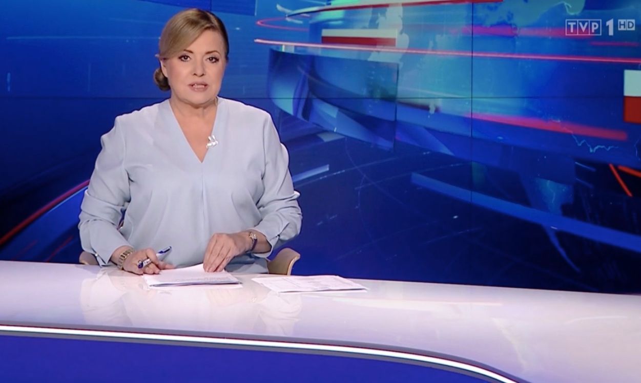 "Wiadomości" TVP i słynne już "paski" to marka sama w sobie. Fot.: screen "Wiadomości" TVP wydanie z dn. 02.09.2022 r. 