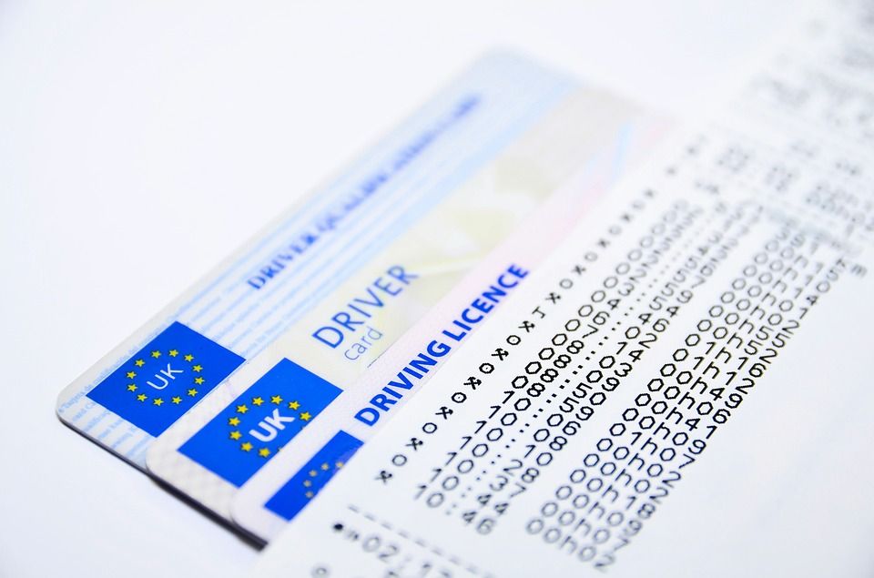 Prawo jazdy z Ukrainy – dlaczego nie warto tracić na nie pieniędzy?