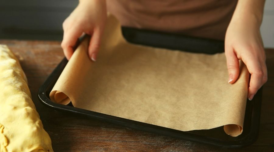 Czym zastąpić papier do pieczenia? 