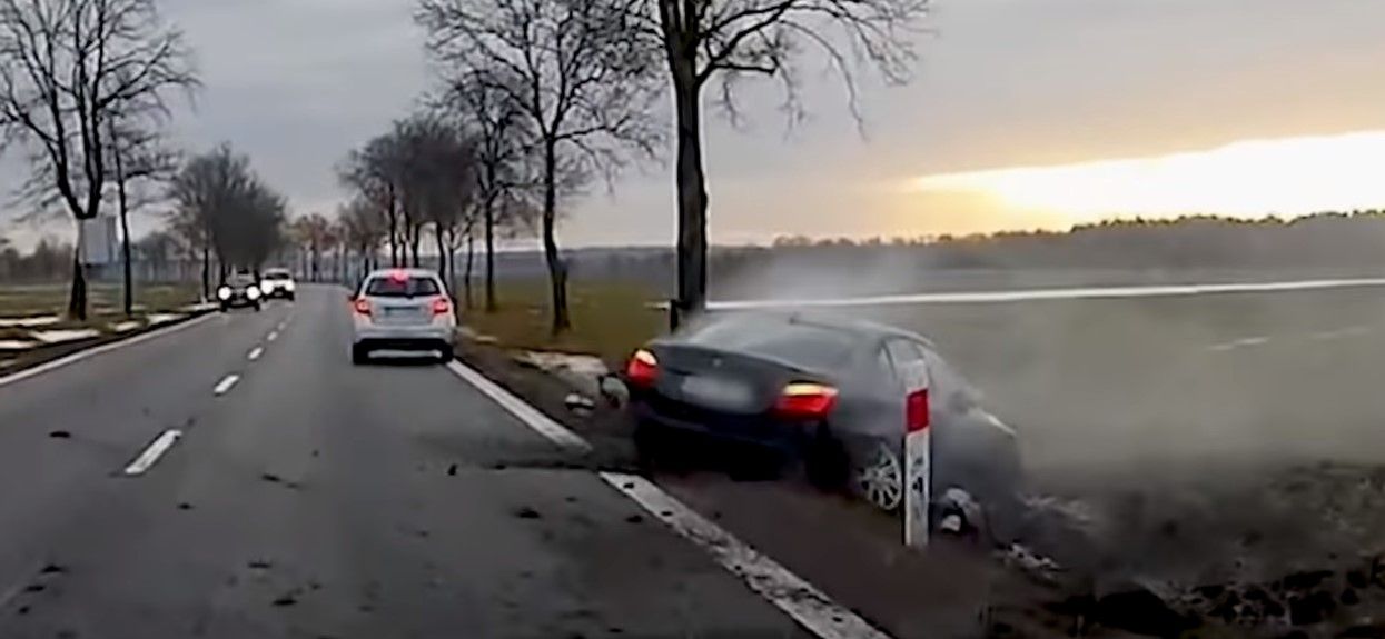 Kierowca BMW nieudane wyprzedzanie