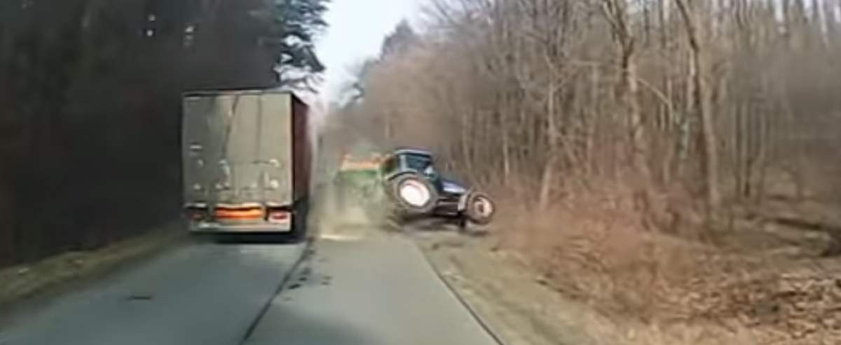 Traktor dachowanie ciężarowka