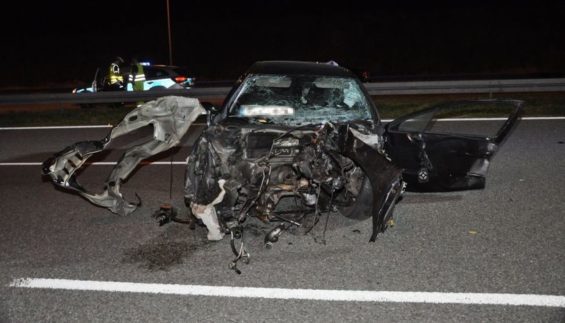 27-letni kierowca wypadł z auta na A1. Zginął na miejscu