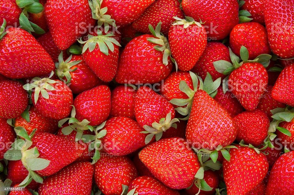 Sernikobrownie z lekkim musem truskawkowym