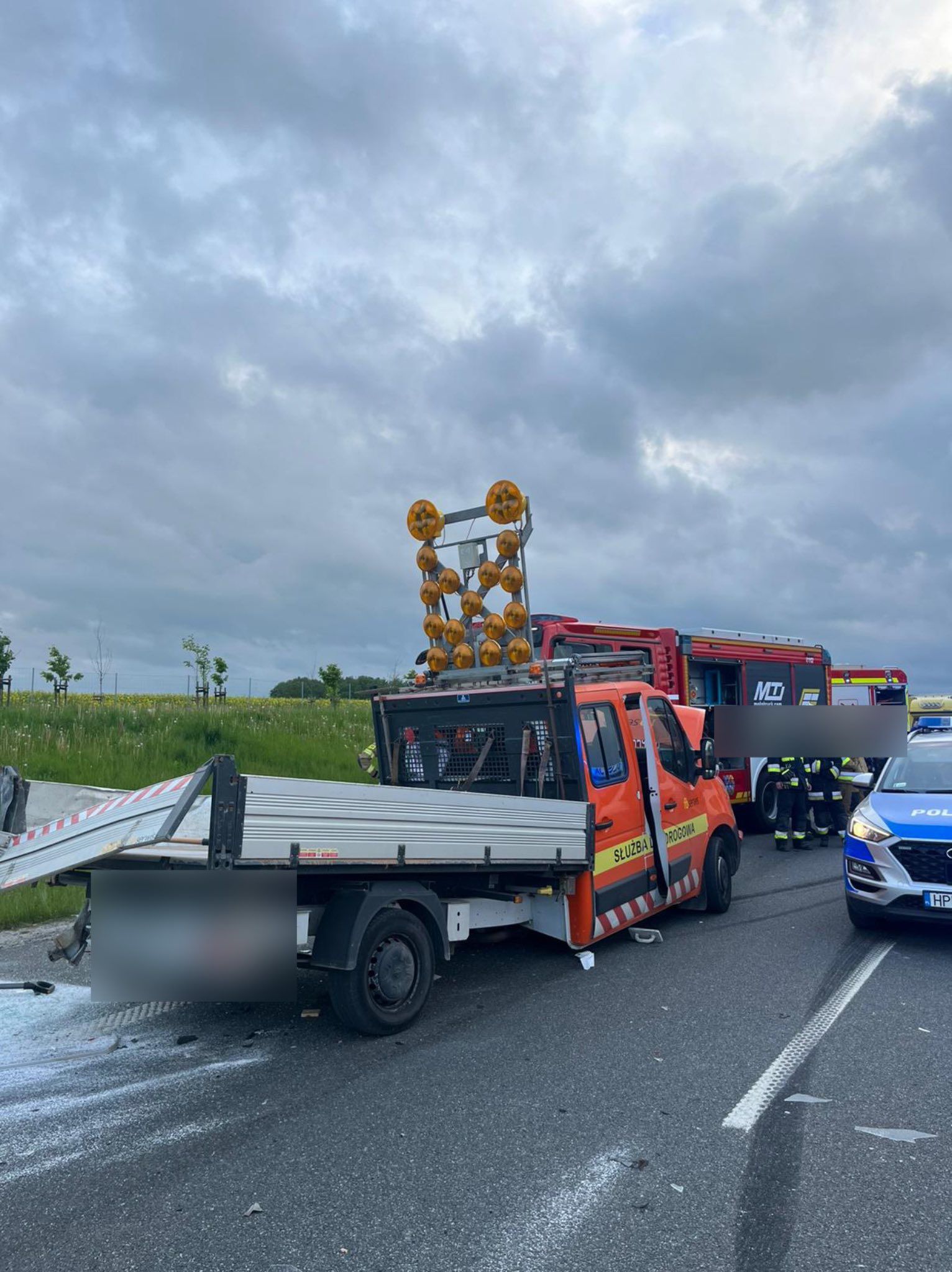 Tragedia na głównej trasie, nie żyje jedna osoba. Droga całkowicie zablokowana