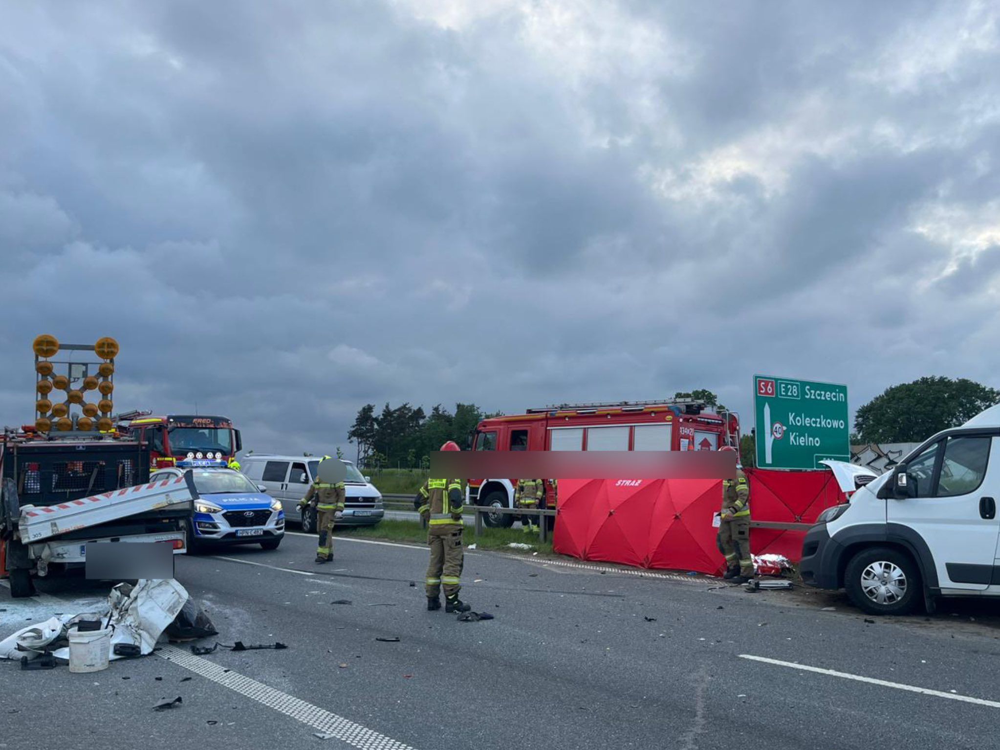 Tragedia na głównej trasie, nie żyje jedna osoba. Droga całkowicie zablokowana