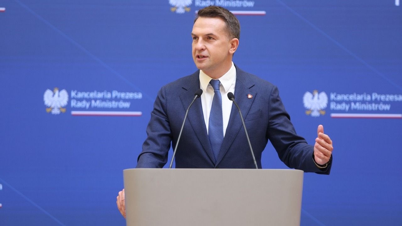 facebok/Adam Szłapka