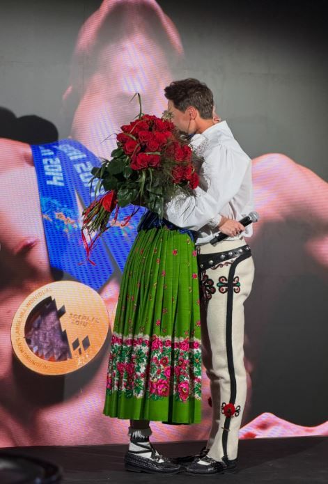 Piotr Żyła z ukochaną bawili się u Kamila Stocha. Fani nie poznali skoczka