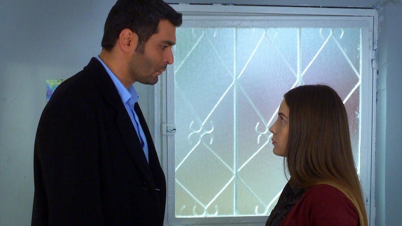 Kadr z serialu "Elif"