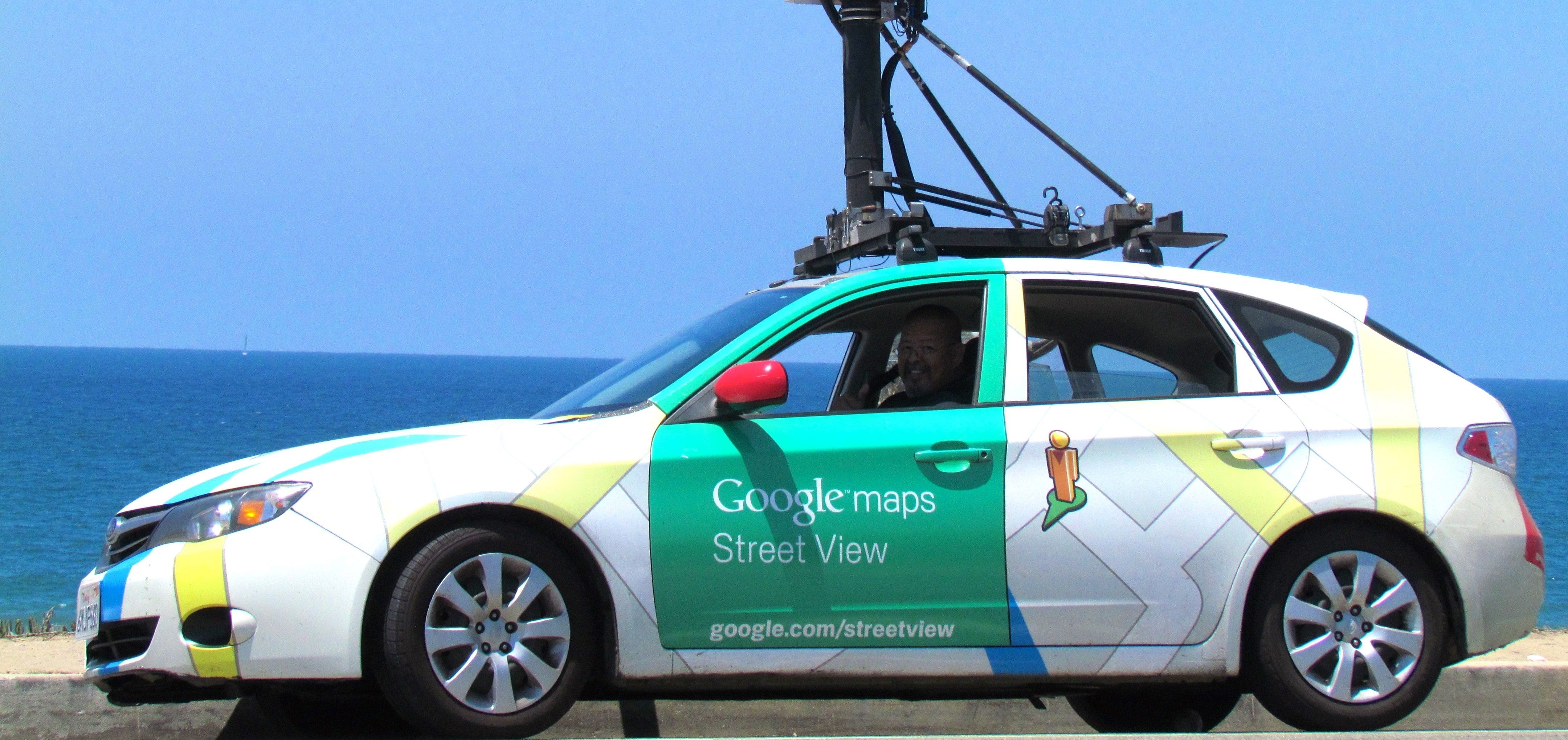 Auto Google Street View przegrało z polskimi drogami