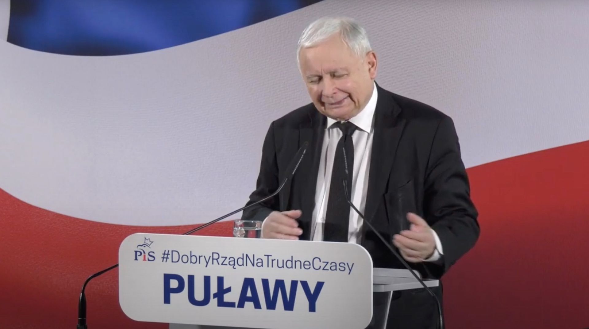 Jarosław Kaczyński opowiedział żart i... śmiał się tylko on