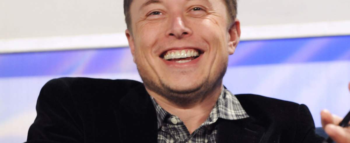 Elon Musk rusza ze sprzedażą spodni