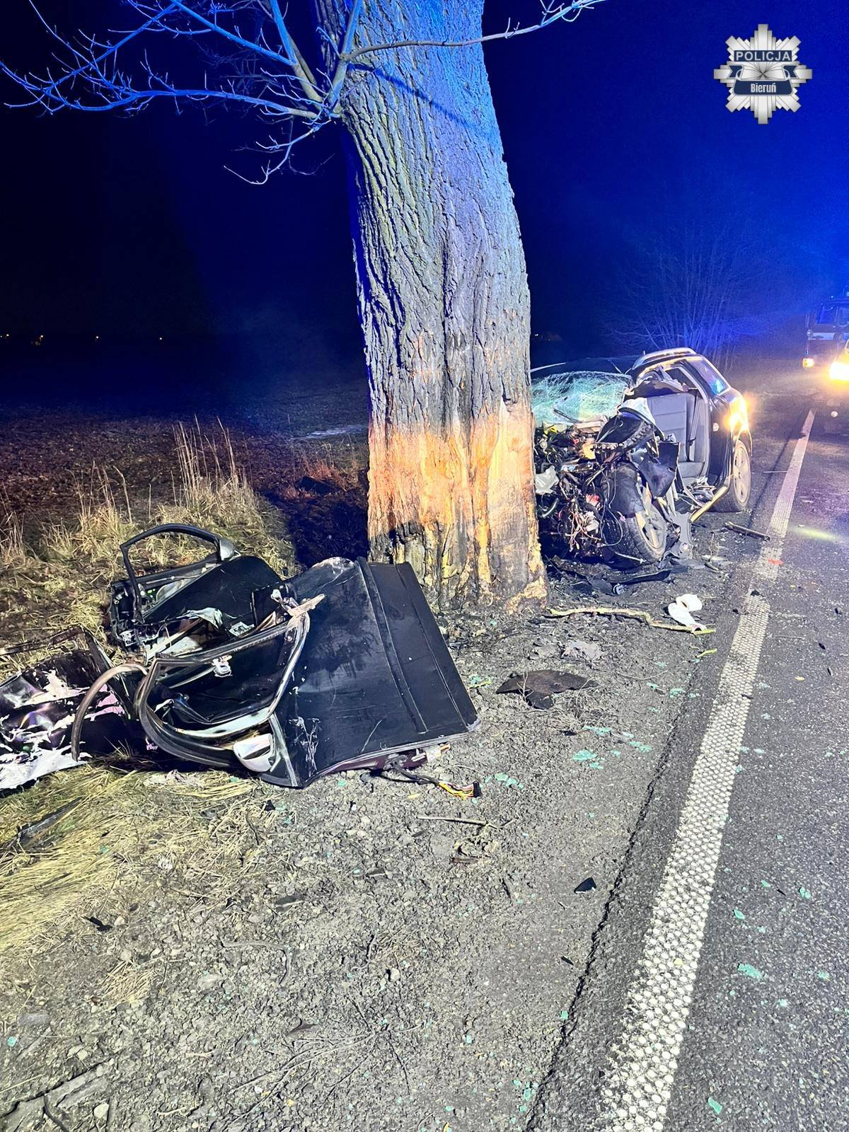 Tragiczny poranek na drogach: Śmierć 38-latka i zablokowana autostrada A4
