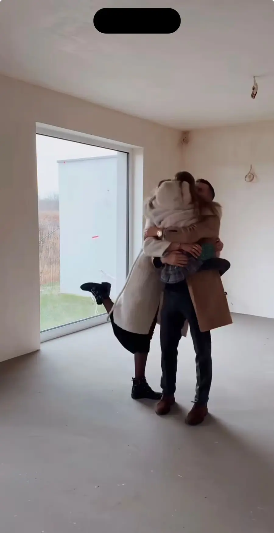 Nowy dom Rafała Mroczka. Aktor opublikował zdjęcia, na których widać wymowną reakcję żony.