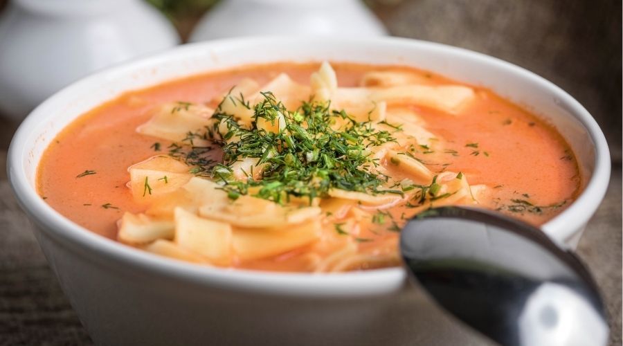 Zupa pomidorowa w niezwykłej odsłonie