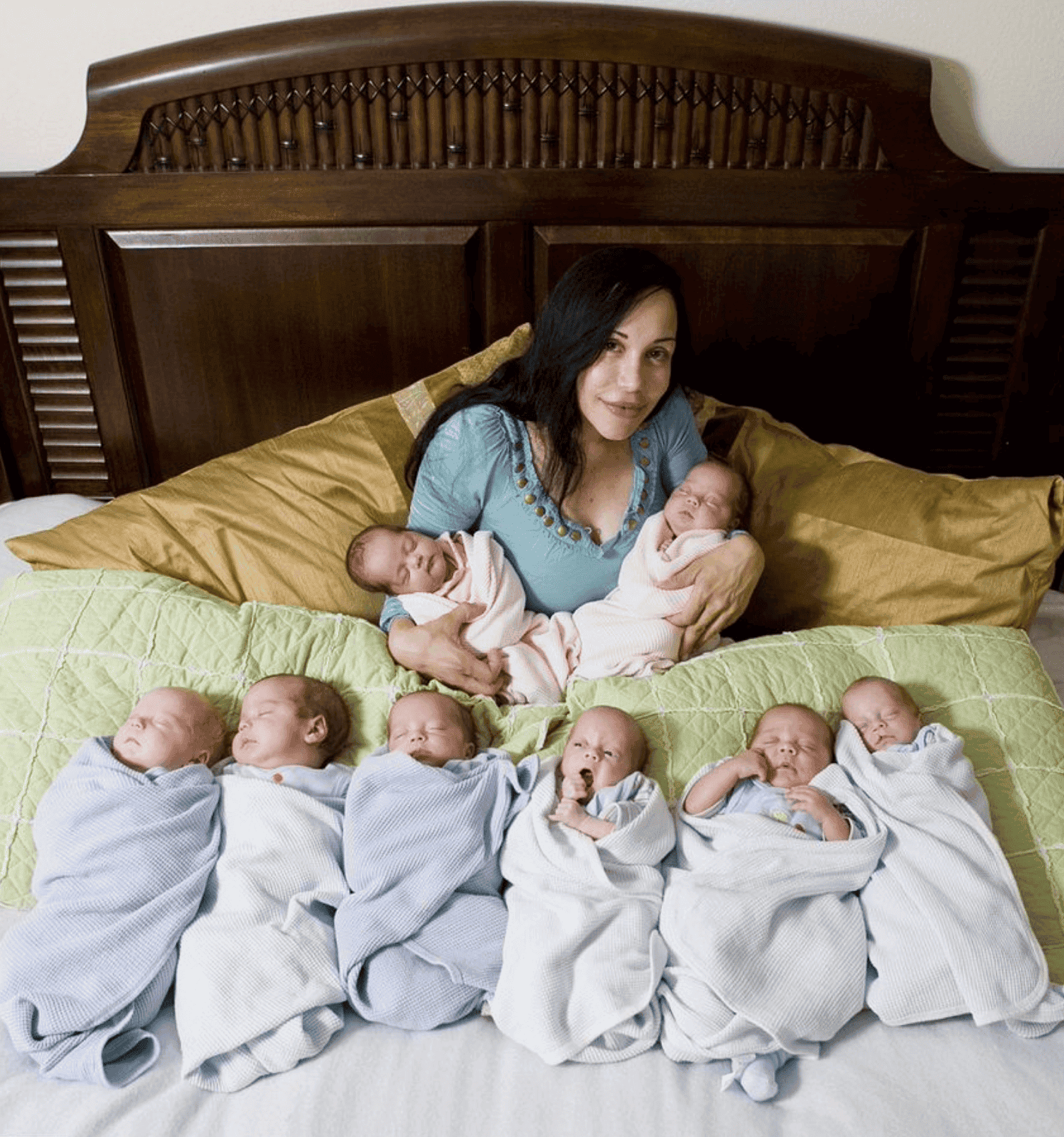 13 lat temu Nadya Suleman urodziła ośmioraczki